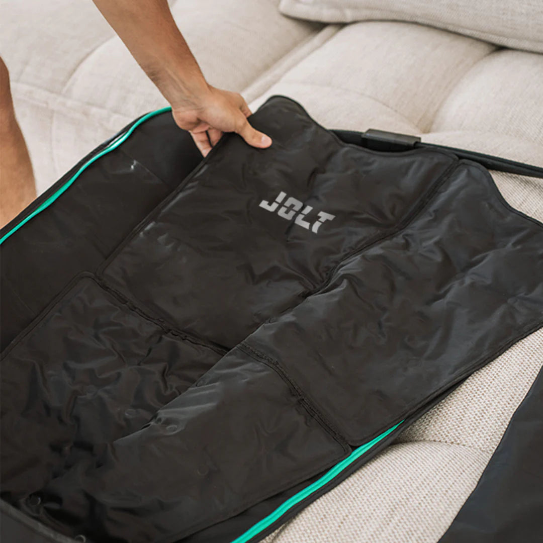 JOLT-cryotherapie-pad-boots-pressotherapie-installation2.webp__PID:5f4f6c72-85b7-4826-bc40-dcde97c56a62